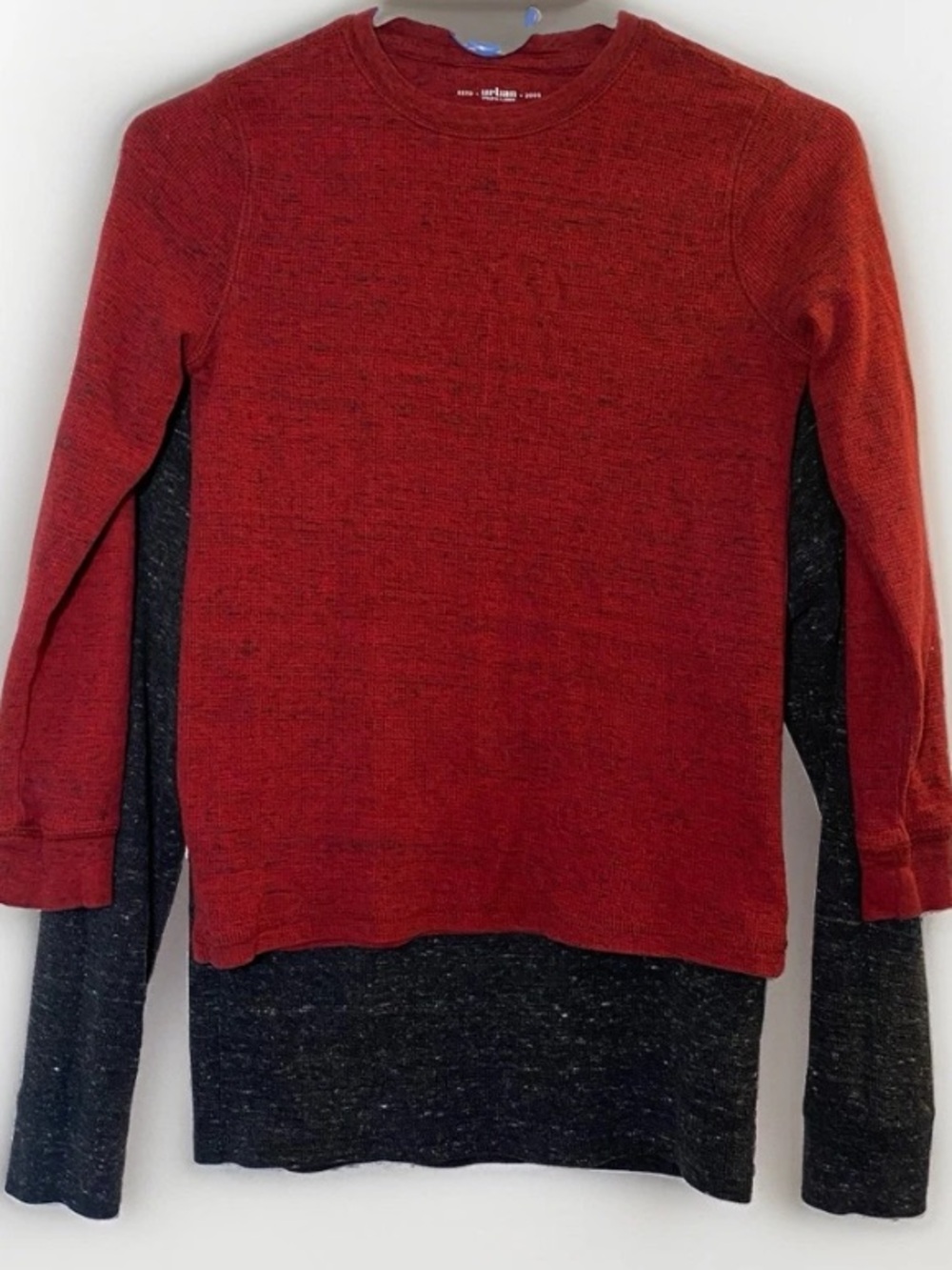 Urban Pipeline Boys Medium Thermal Shirts Long Sleeve Jersey Red Gray Soft Lot 2
